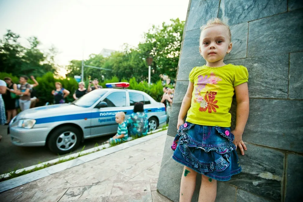 В ПДД могут ввести запрет на оставление детей в припаркованных машинах