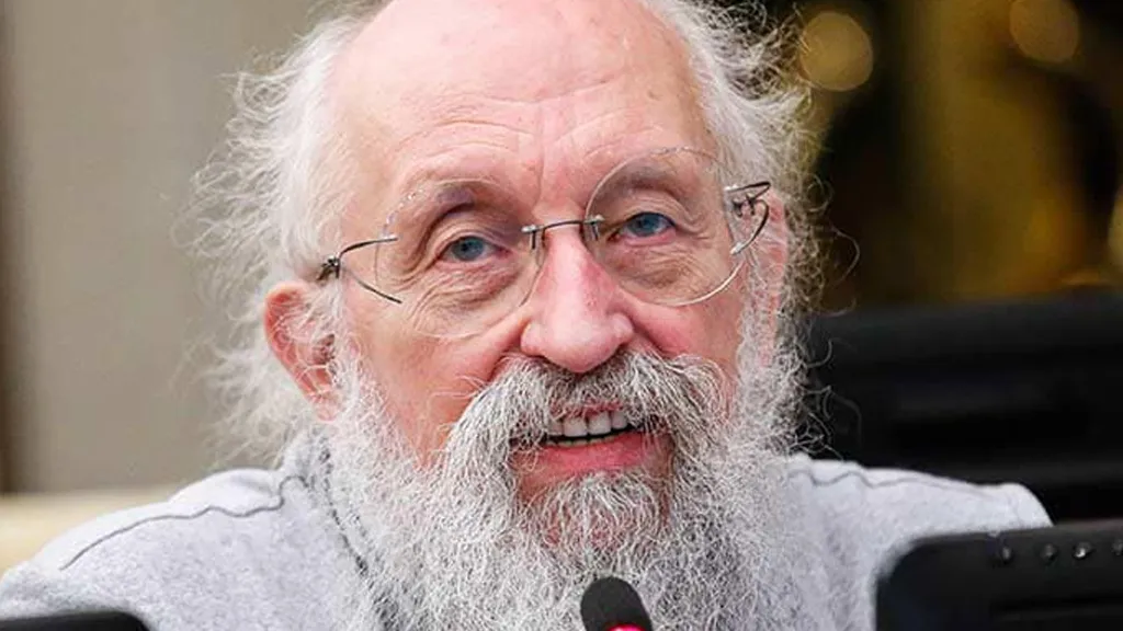 💰 За хранение наличными больше 1 млн рублей хотят ввести уголовку. Вассерман придумал законопроект