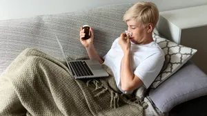 Больничные для самозанятых с 2026 года: какие документы оформить для участия в добровольном страховании