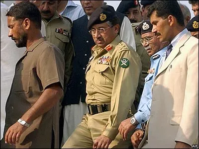 Президент Пакистана Перевез Мушарраф ушел в отставку