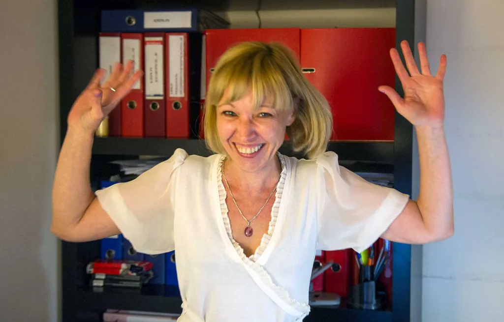 Помогите главбуху Клерка и получите подарки!