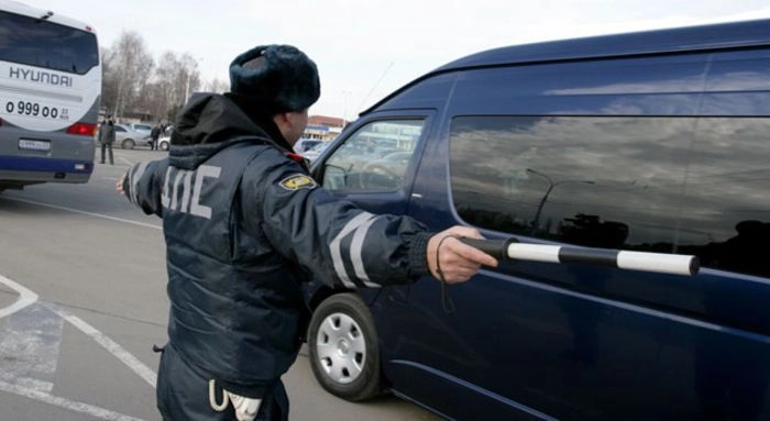 В Новгородской области налоговики и ГИБДД разыскивают должников по транспортному налогу