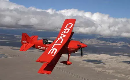 Самолет с эмблемой Oracle. Фото с сайта sandersphotos.com