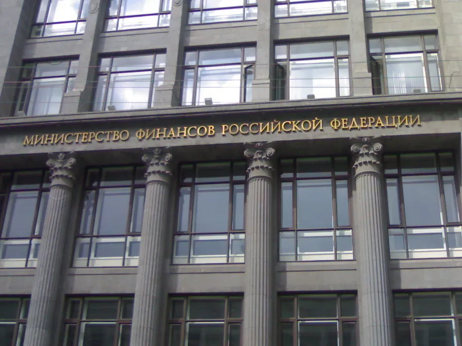 В Минфине уточнили порядок уплаты госпошлины при регистрации транспорта