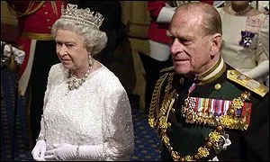 Королева Англии Елизавета II и принц Филипп празднуют бриллиантовую свадьбу