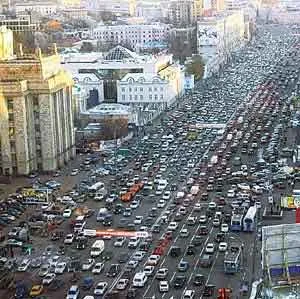 Мэр Москвы не исключает введения платного въезда в центр столицы