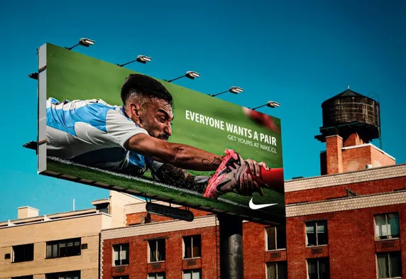 ⚡️ Nike: Как фейковая реклама превратилась в реальный успех!