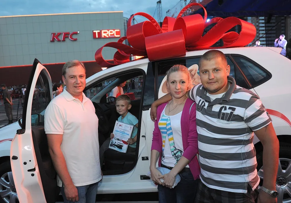 Как установить вытесняющие скидки на акционный товар в 1С?