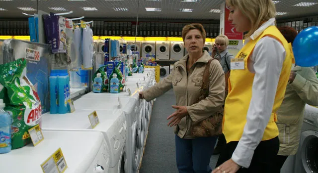 Использование в магазине терминала для заказа товара не лишает права на ЕНВД