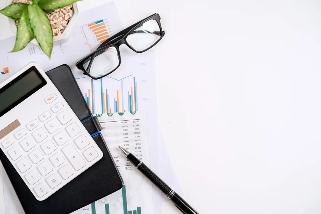 Классификация затрат, их учет и контроль на предприятии. Чем затраты отличаются от расходов и издержек?