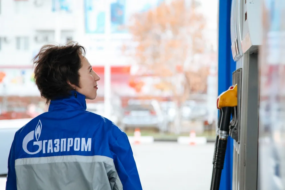 Средняя месячная зарплата сотрудников ОАО «Газпром» составила 95 тысяч рублей