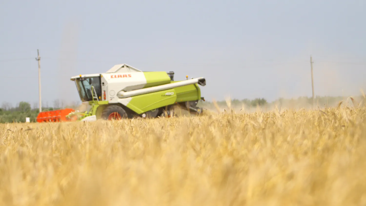 Во Франции фермеры блокировали ввоз продуктов из Испании и Германии