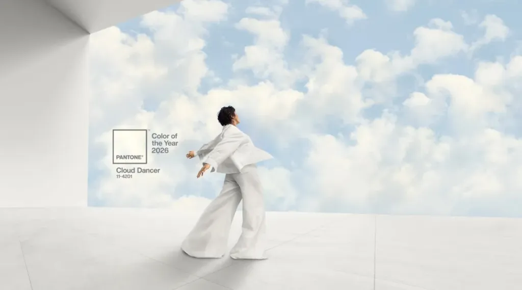 Pantone назвал цвет 2026 года: мягкий белый Cloud Dancer