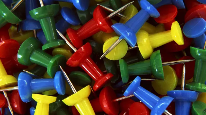 Налоговики получили новые полномочия: долги по налогам взыщут без обращения в суд