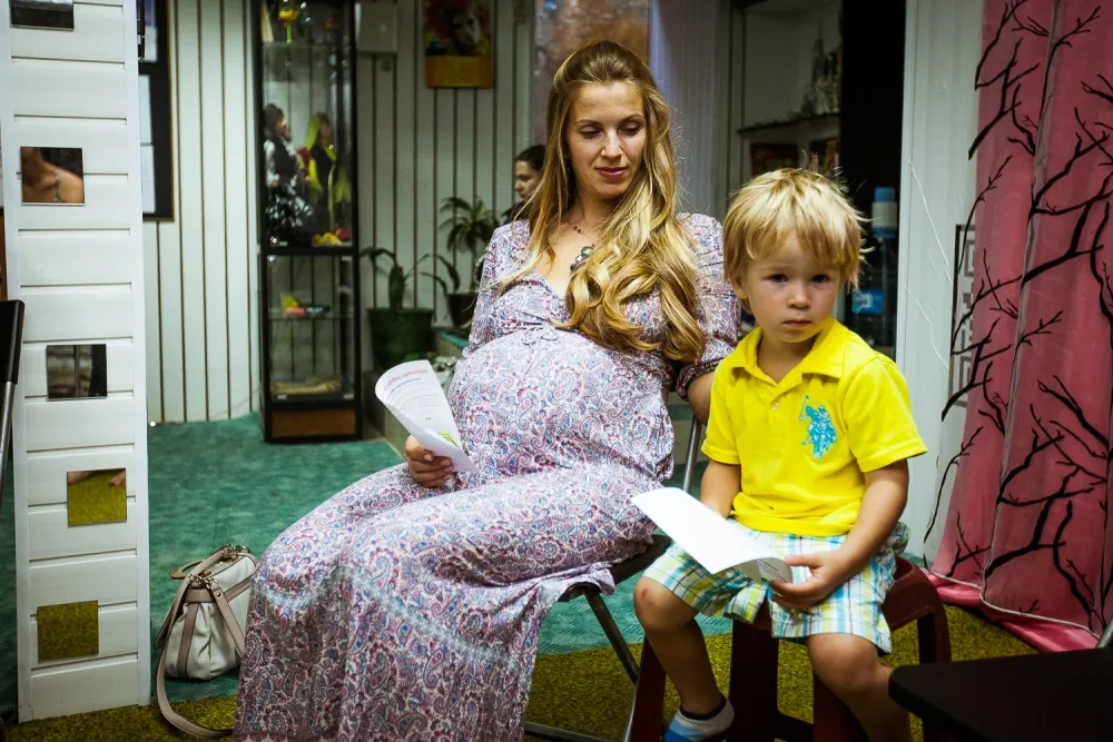 Как уплачивать налоги за сторонних граждан: уточнения ФНС 