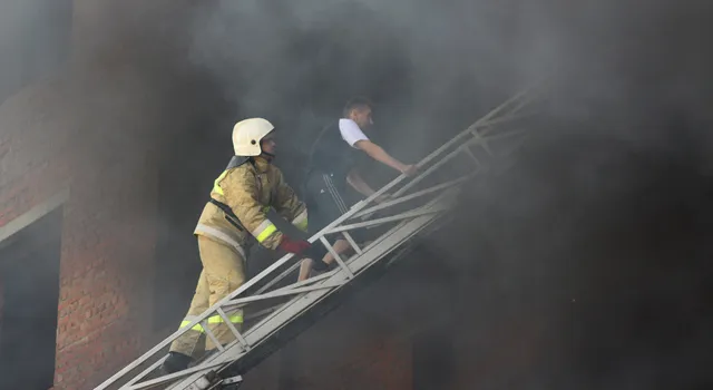 В Пермском крае при пожаре в многоквартирном доме погибли 7 человек 