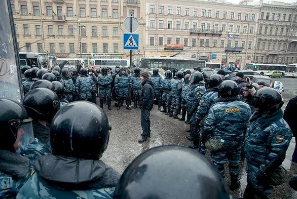 10 марта  в Питере на площади Восстания