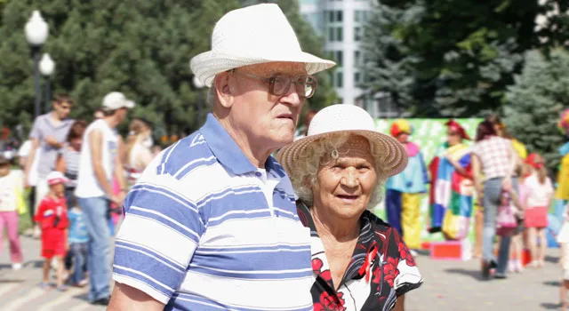 Неработающим пенсионерам Новгородской области окажут помощь