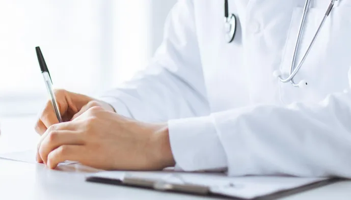 Когда можно требовать оплату больничного за счет бывшего работодателя