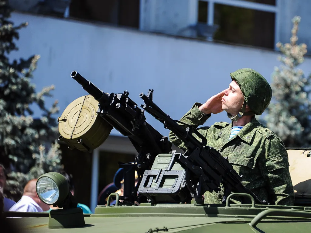 Минобороны планирует сократить расходы на 160 млрд рублей