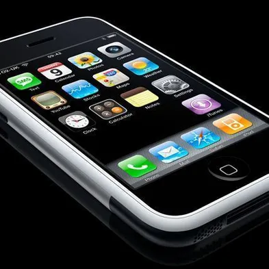 Начались продажи Apple iPhone 3G