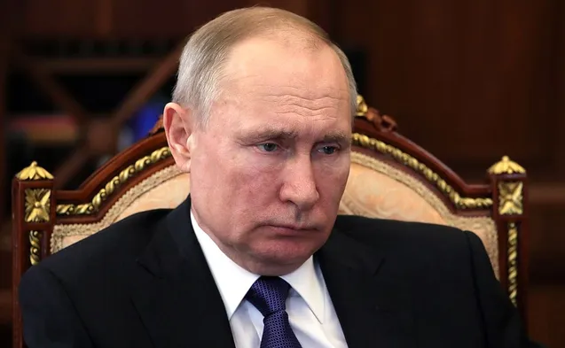 Путин поручил дать отсрочку по налогам на полгода. Но не всем