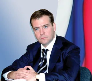 Медведев: Россия не откажется от бесплатной медицины