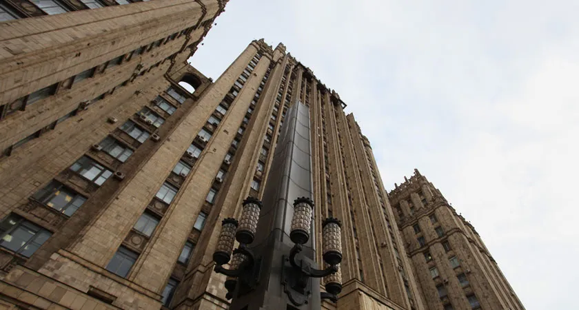 МИД РФ разрабатывает поправку в ТК РФ о режимах труда и отдыха для дипломатов 