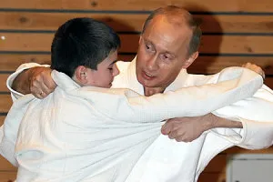 Путин снялся в видеоучебнике по дзюдо