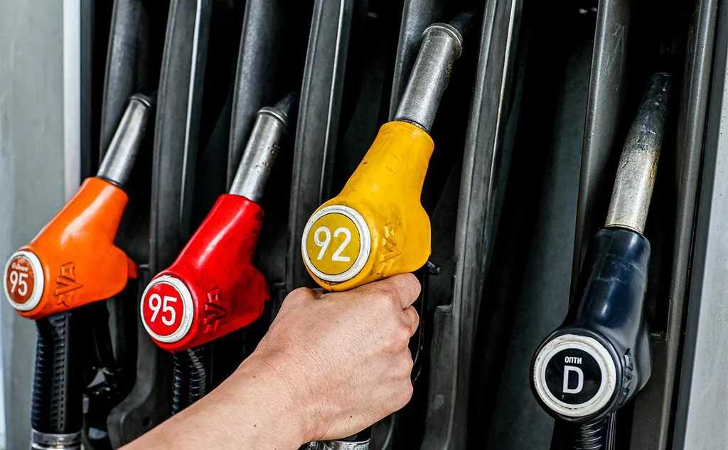 Дешево и вредно. Насколько езда на АИ-92 снижает ресурс мотора