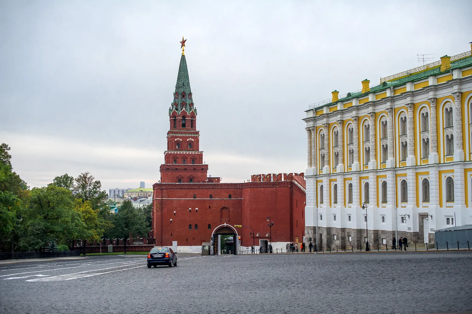 В Кремле не считают обвалом нынешнее изменение курса рубля