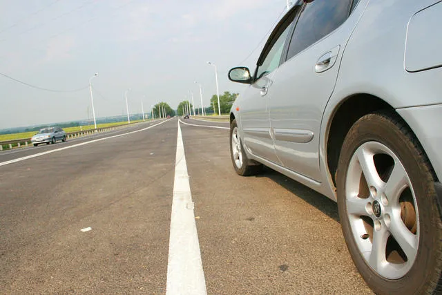 «Автодор» предлагает повысить в несколько раз штраф за стоянку на обочине автомагистрали 