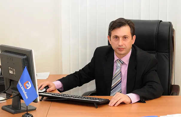 На фото Петр Шахназаров, заместитель управляющего по развитию розничного бизнеса Краснодарского ф-ла ОАО «Промсвязьбанк».