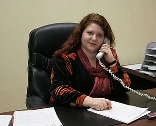 У телефона начальник отдела единого социального налога (взноса) Управления ФНС по г. Москве Любовь Константинова.