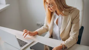 Уведомления по ЕНП в 2026 году: как заполнить и сдать, сроки, изменения