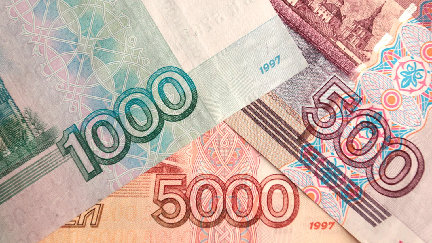 В 2015 году на российских купюрах появится графический знак рубля