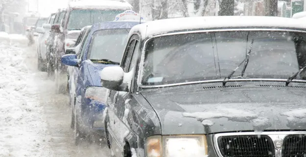 Штрафы за использование летней резины на зимних дорогах введут до конца года