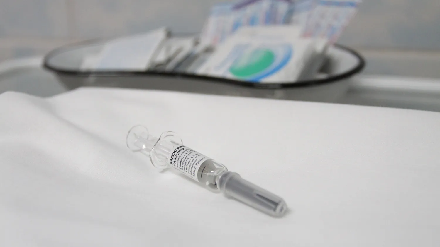 Канада предоставит ВОЗ вакцину от вируса Эбола