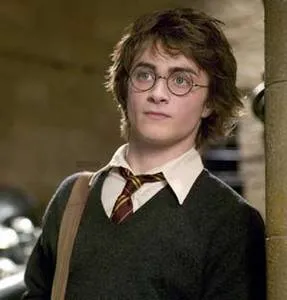 Новая книга о Гарри Поттере бьет рекорды, не появивишись в продаже