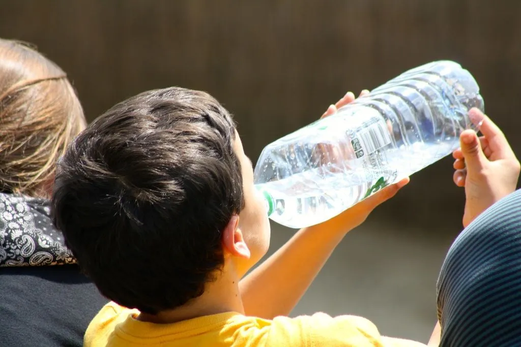 Маркировка детской воды в России станет обязательной с 2023 года