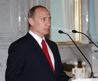 Путин: необходимо повысить конкурентоспособность судостроителей